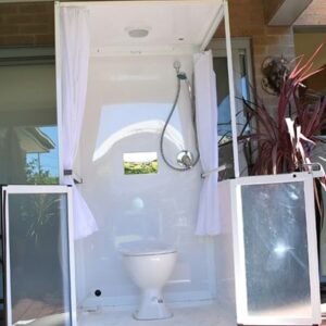 PORTABLE BATHROOM WITH SHOWER/WC – 2.2M X 2.2M